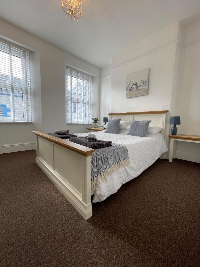 Triple Deck - 2mins From Harbour *